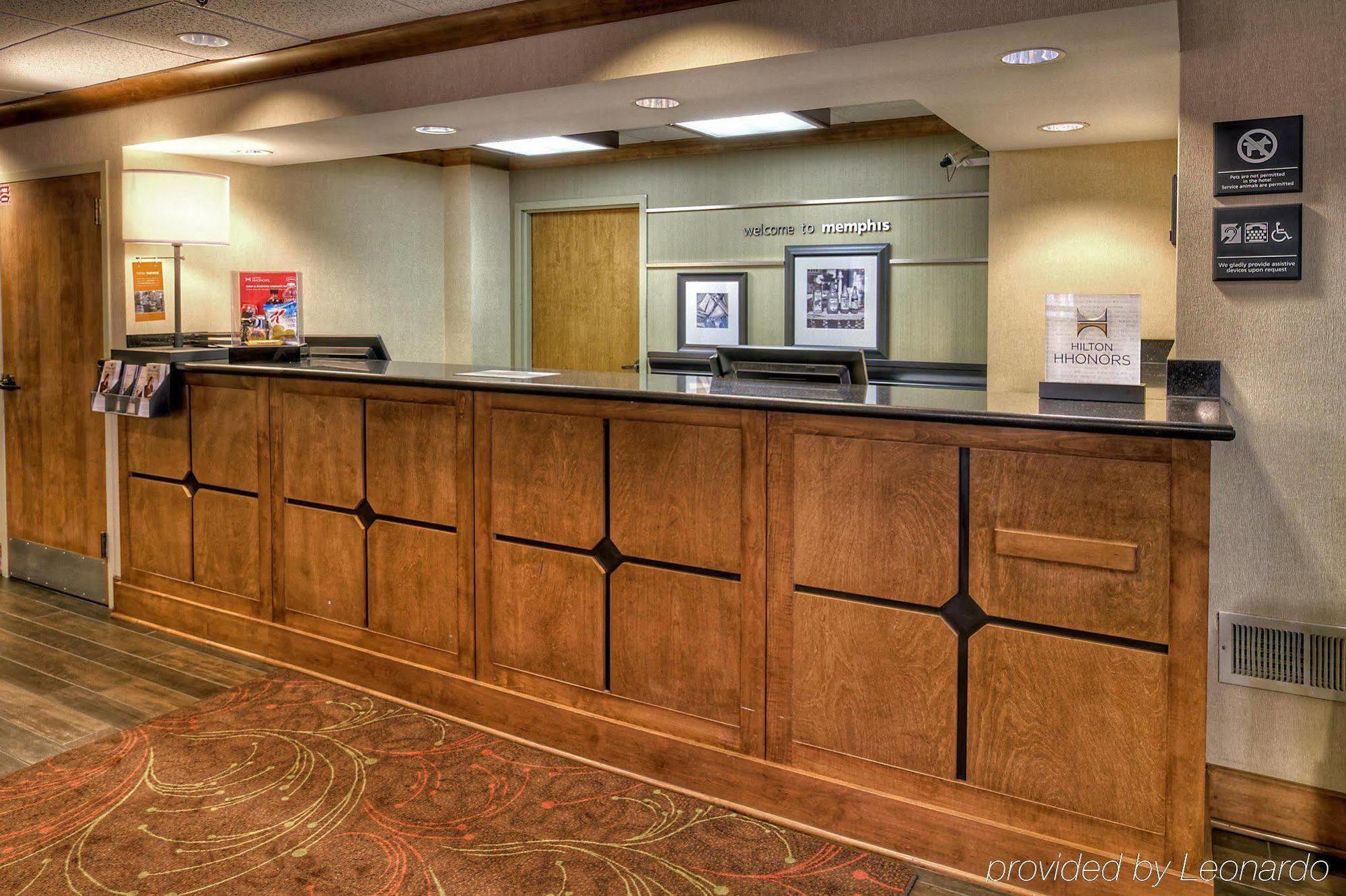 Hampton Inn Memphis Poplar Exterior foto